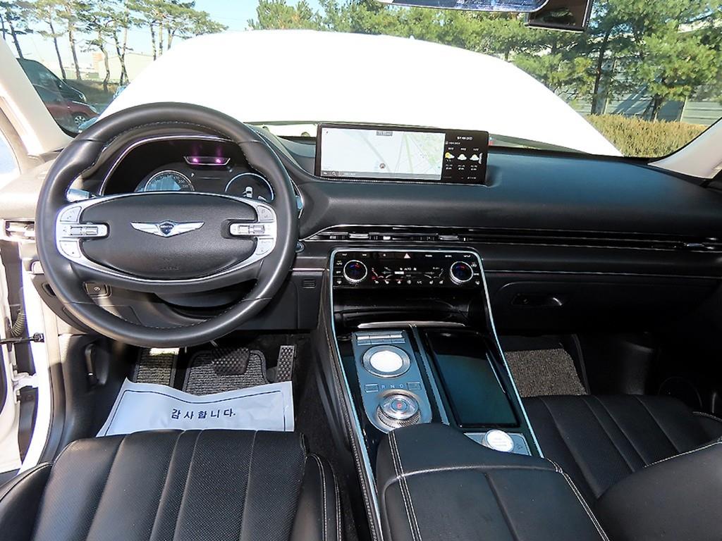 Genesis GV80 - Vista 7