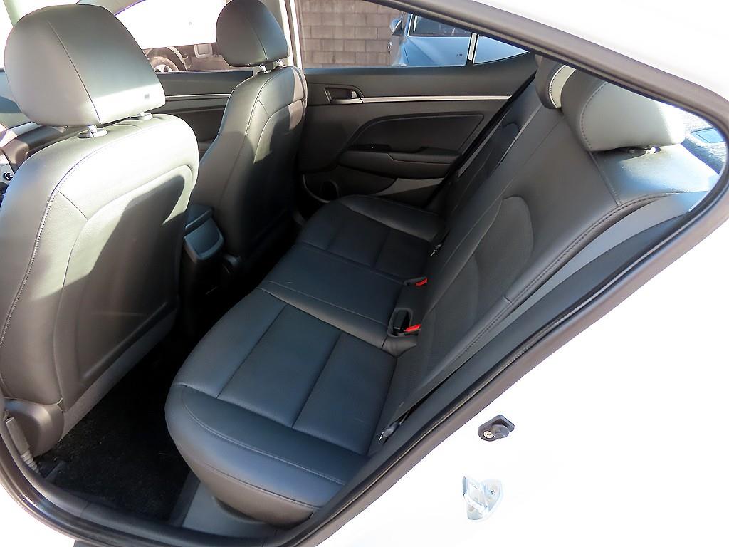 HYUNDAI Avante - Vista 6