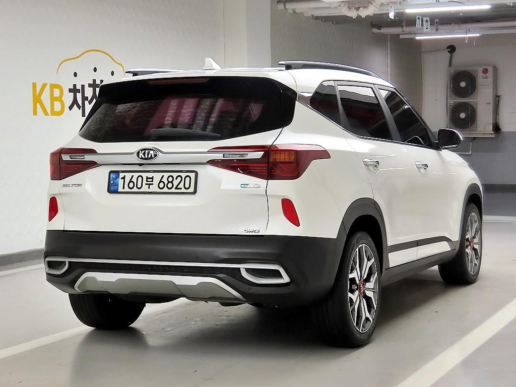 KIA Seltos - Vista 4