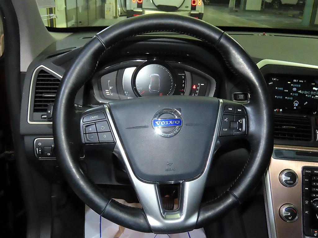 Volvo XC60 - Vista 8