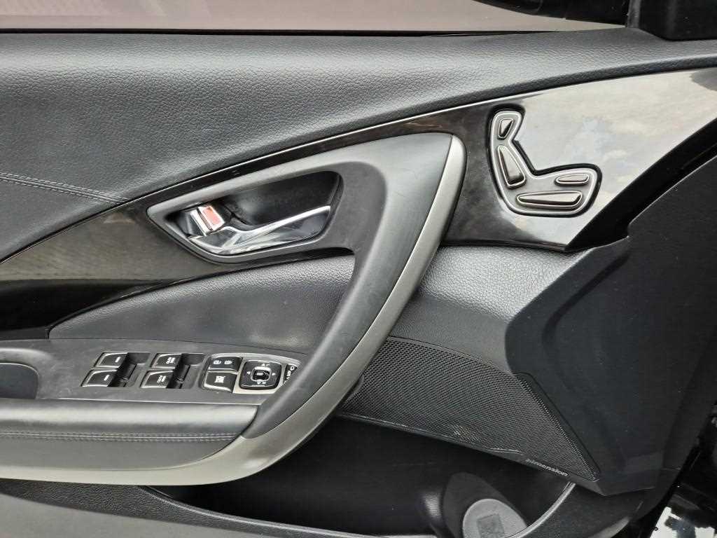 HYUNDAI Grandeur 2012 Negro - Importación desde Corea - HF Imports Iquique - Foto 16