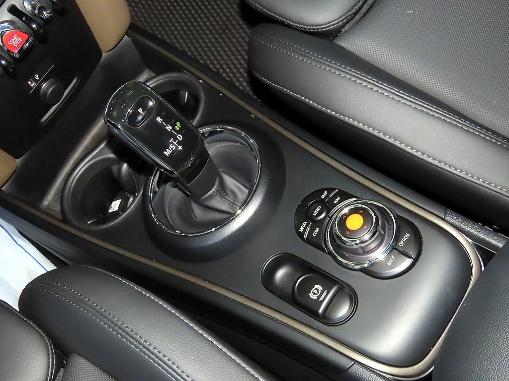 Mini Countryman - Vista 12