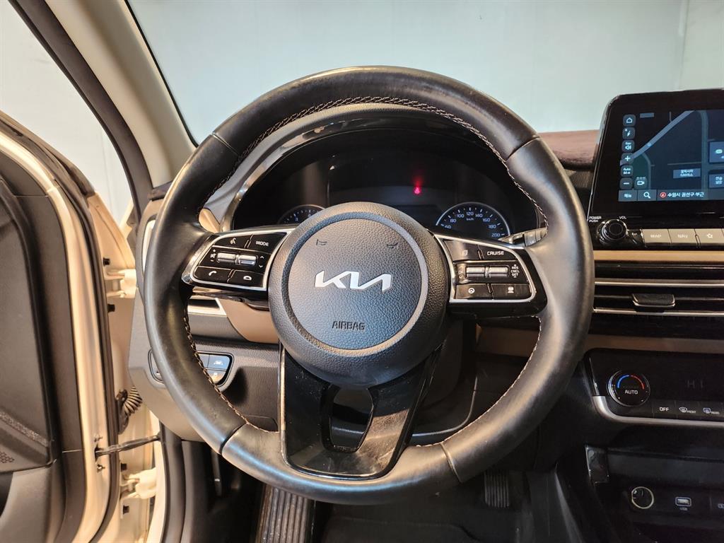 KIA Seltos - Vista 9