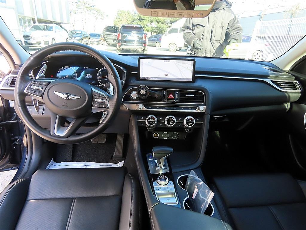 Genesis G70 - Vista 7