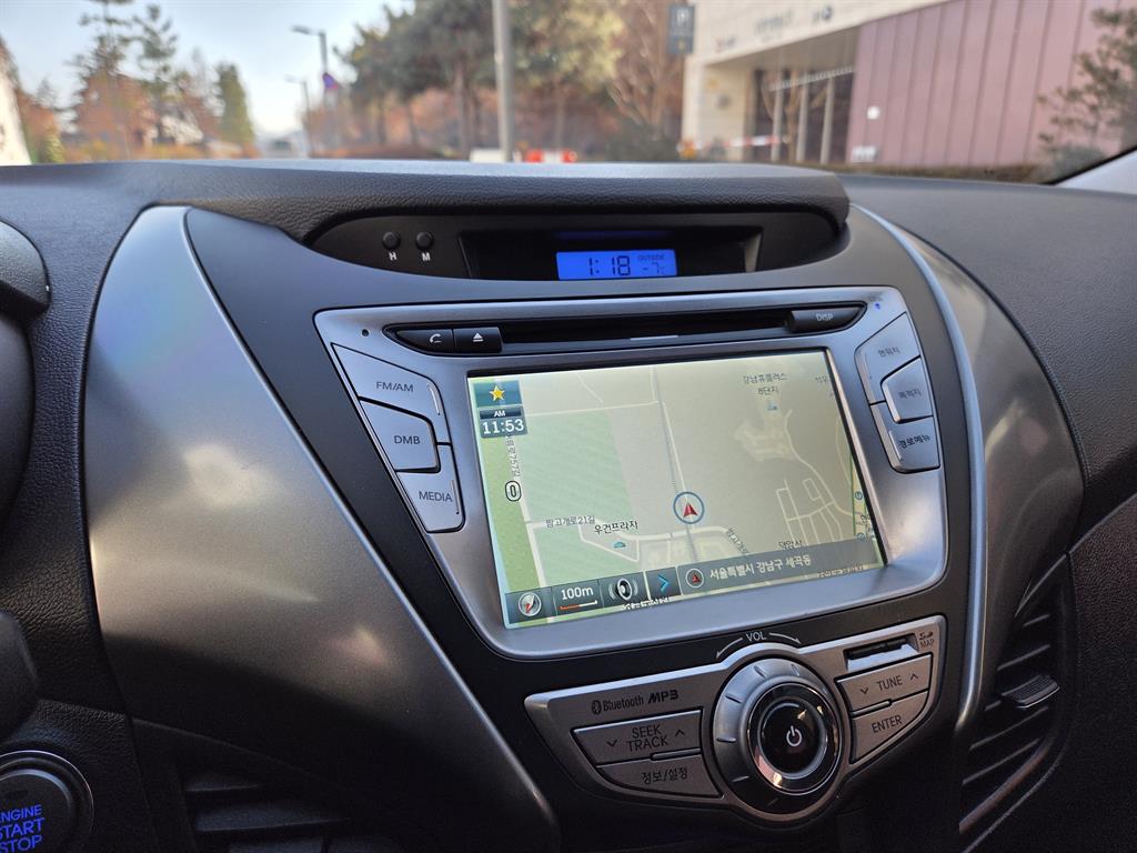 HYUNDAI Avante 2014 Gris - Importación desde Corea - HF Imports Iquique - Foto 13