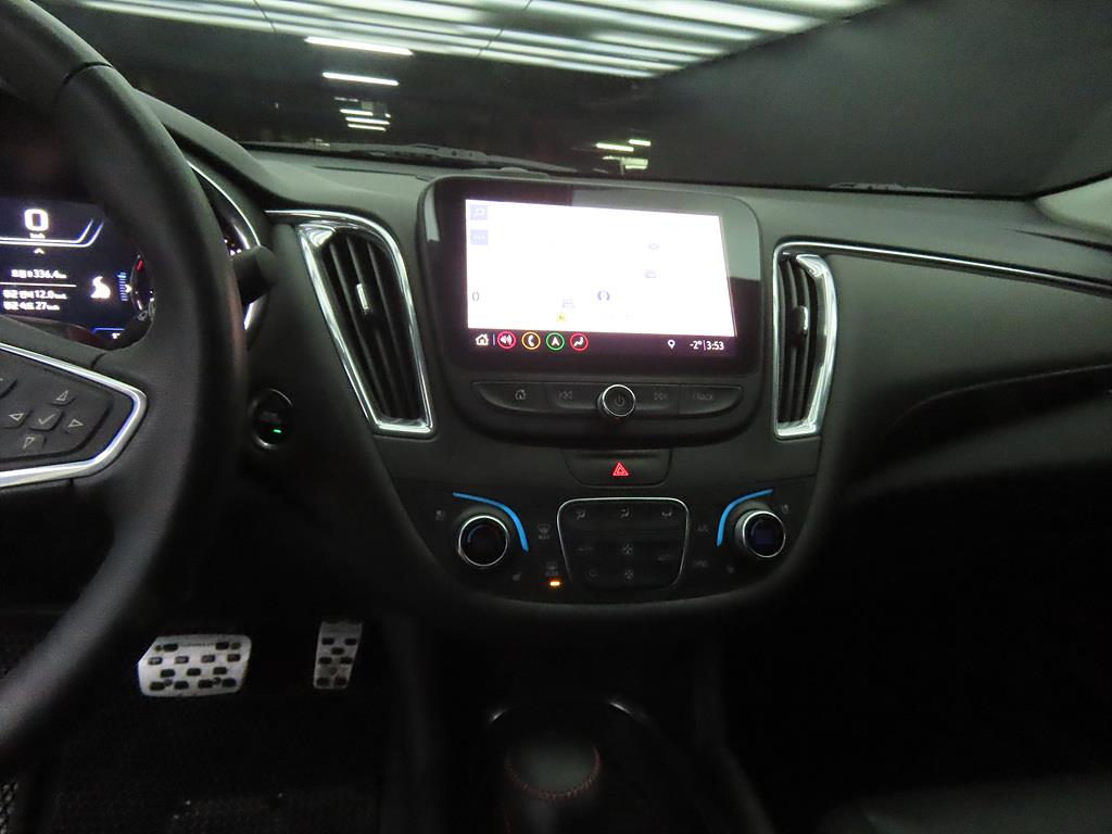 Chevrolet Malibu - Vista 10