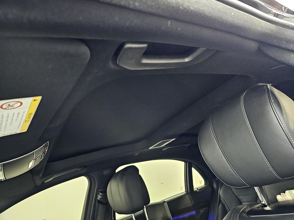 Mercedes Benz S Class - Vista 12