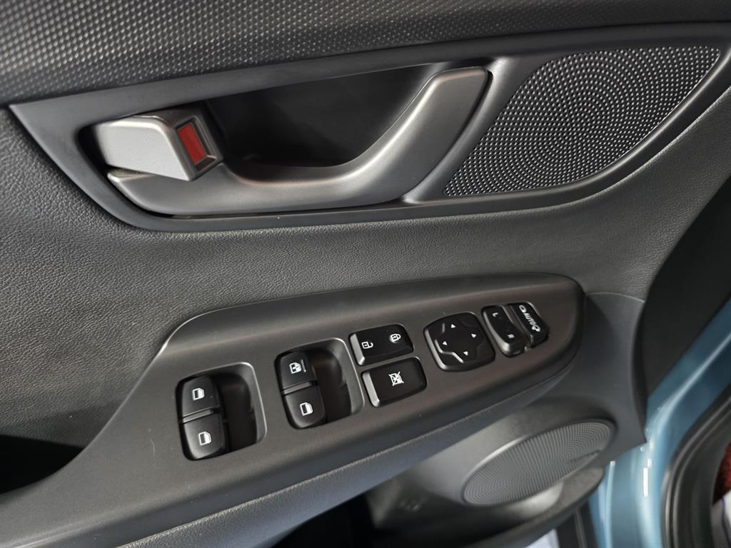 HYUNDAI Kona - Vista 7