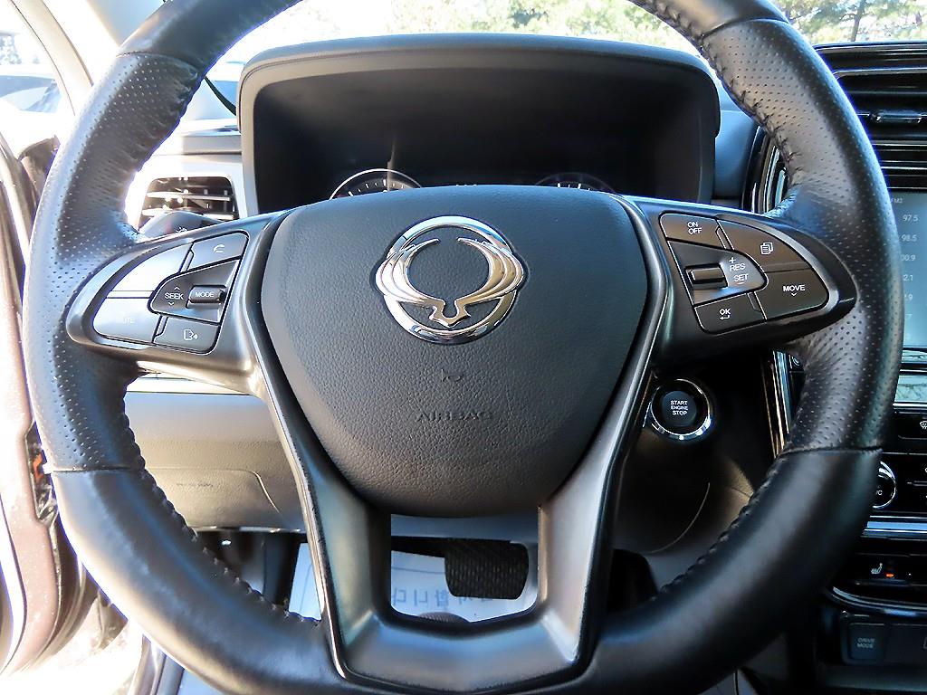 Ssangyong Tivoli - Vista 8