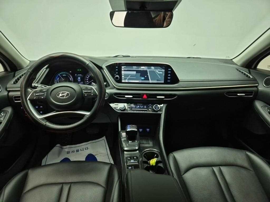 HYUNDAI Sonata - Vista 7