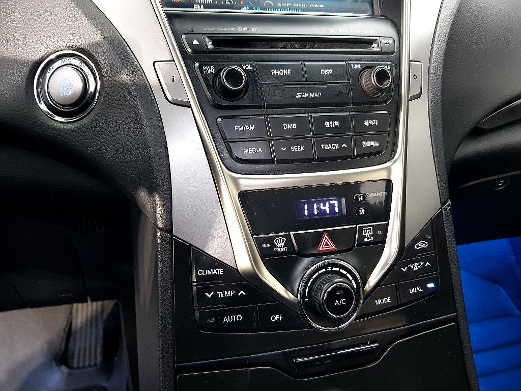 HYUNDAI Grandeur - Vista 12