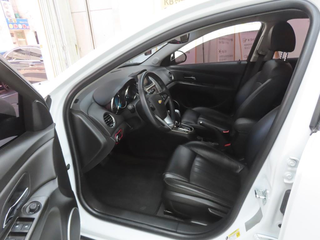 Chevrolet Cruise - Vista 5