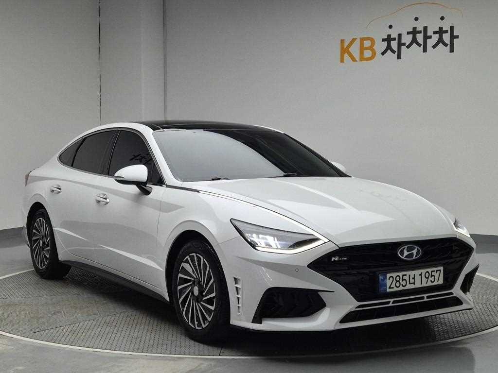 HYUNDAI Sonata - Vista 4