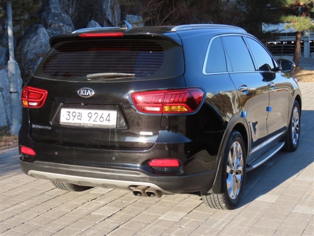 KIA Sorento - Vista 5