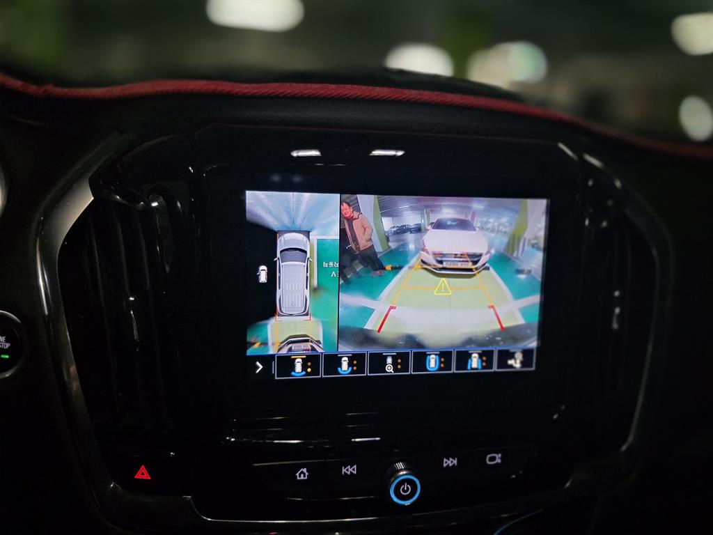 Chevrolet Travers - Vista 6