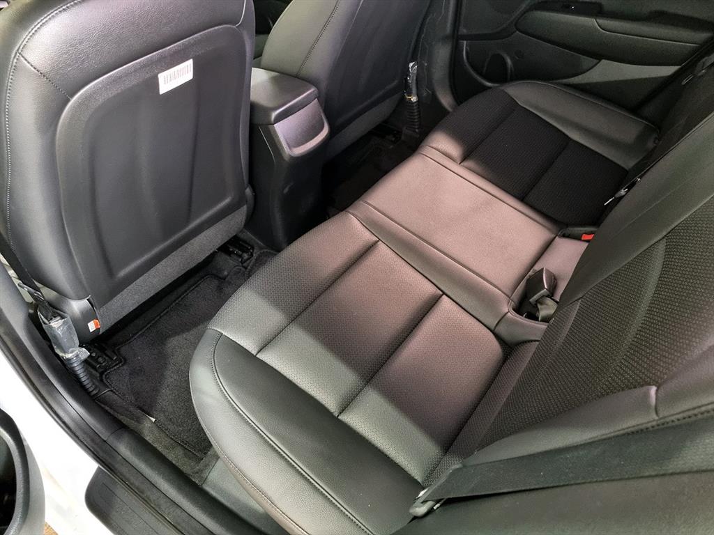 HYUNDAI Avante 2018 Blanco - Importación desde Corea - HF Imports Iquique - Foto 15