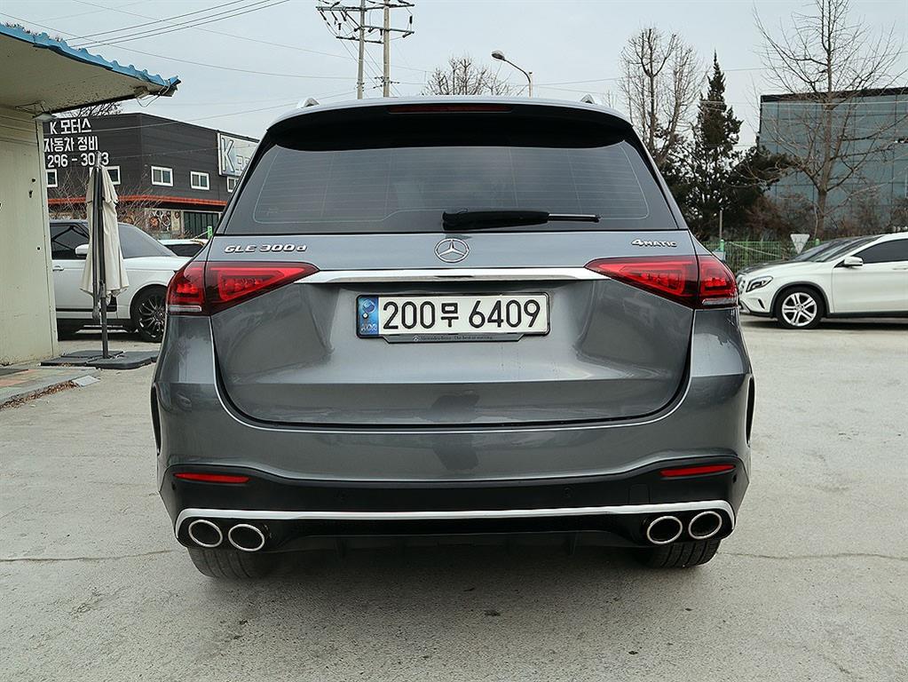 Mercedes Benz GLE Class - Vista 7