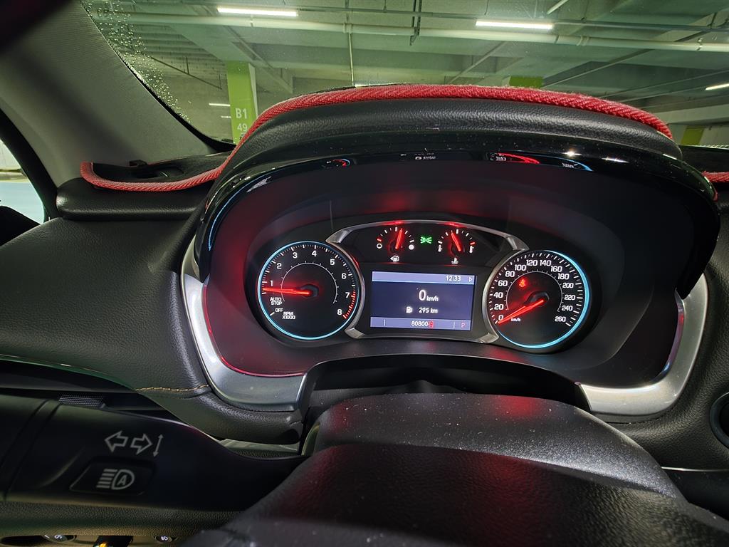 Chevrolet Travers - Vista 12