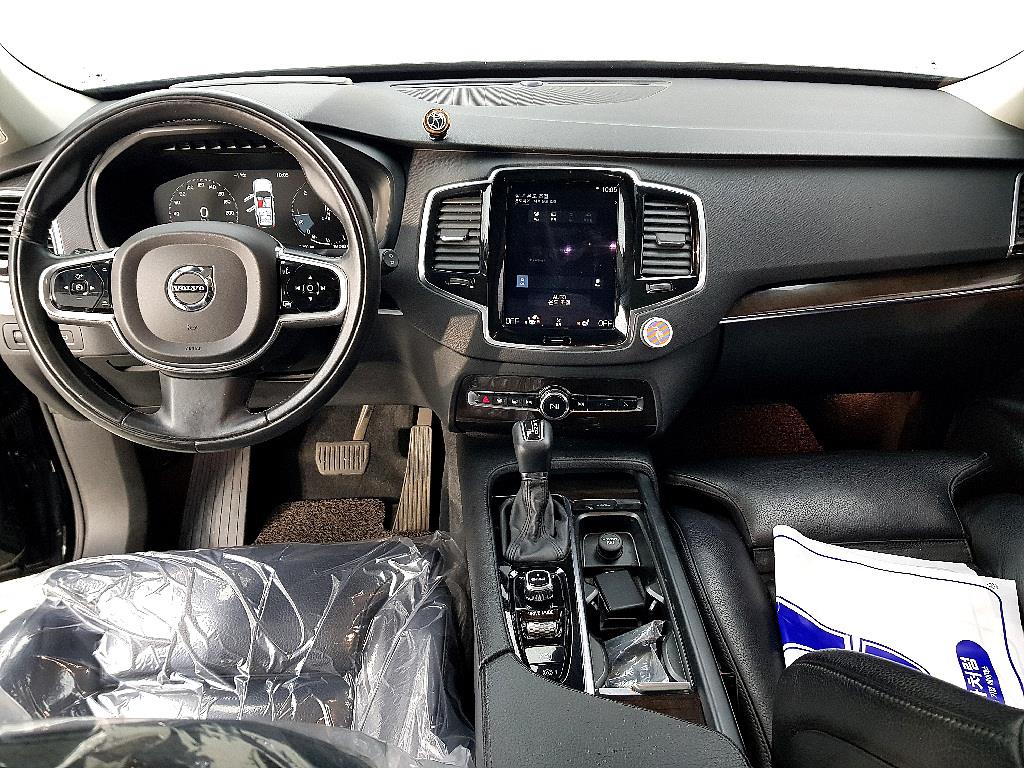 Volvo XC90 - Vista 5