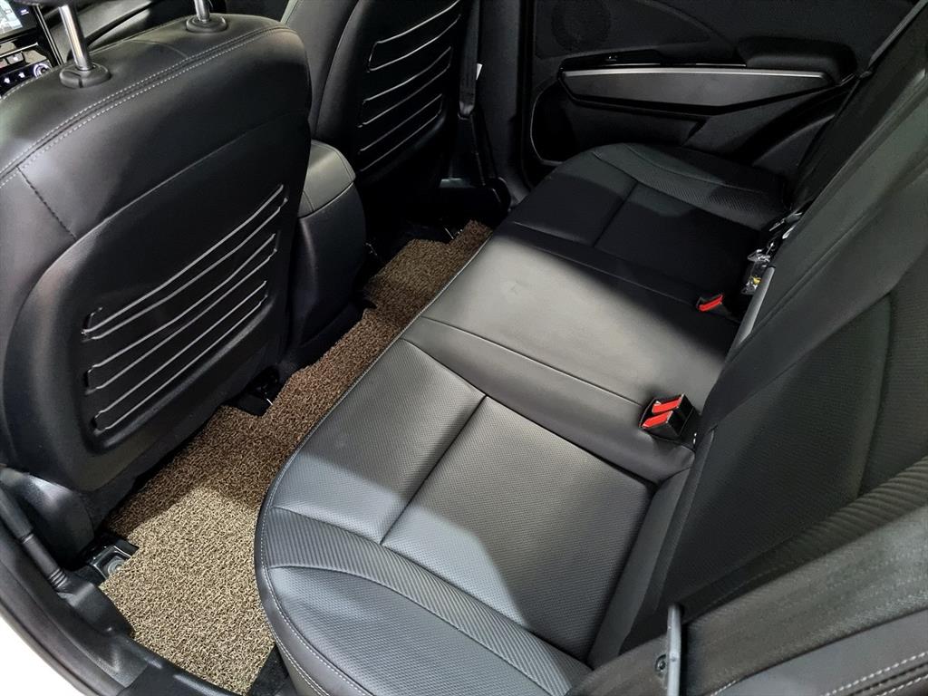 Ssangyong Tivoli 2019 Blanco - Importación desde Corea - HF Imports Iquique - Foto 13