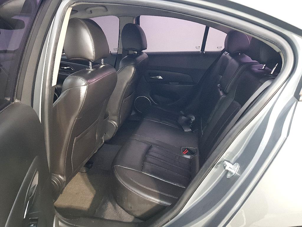 Chevrolet Cruise - Vista 9