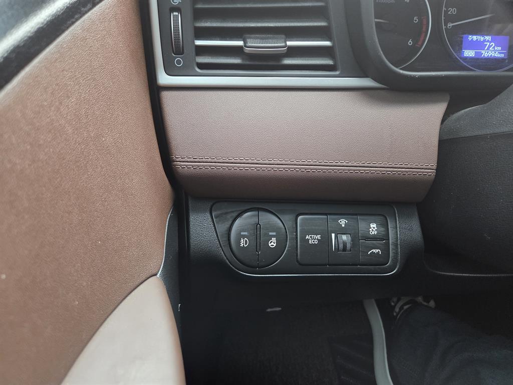 HYUNDAI Starex - Vista 11