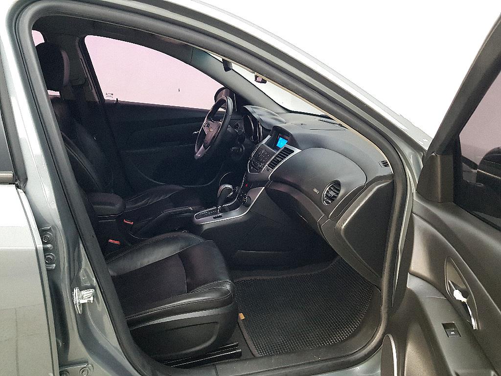 Chevrolet Cruise 2011 Gris - Importación desde Corea - HF Imports Iquique - Foto 17