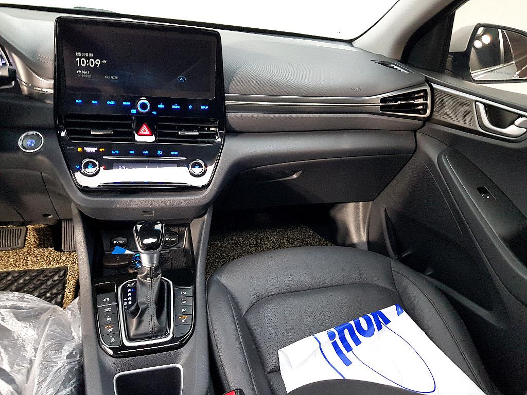 HYUNDAI Ioniq - Vista 10