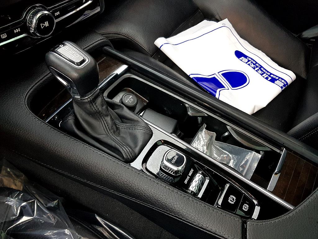 Volvo XC90 - Vista 11