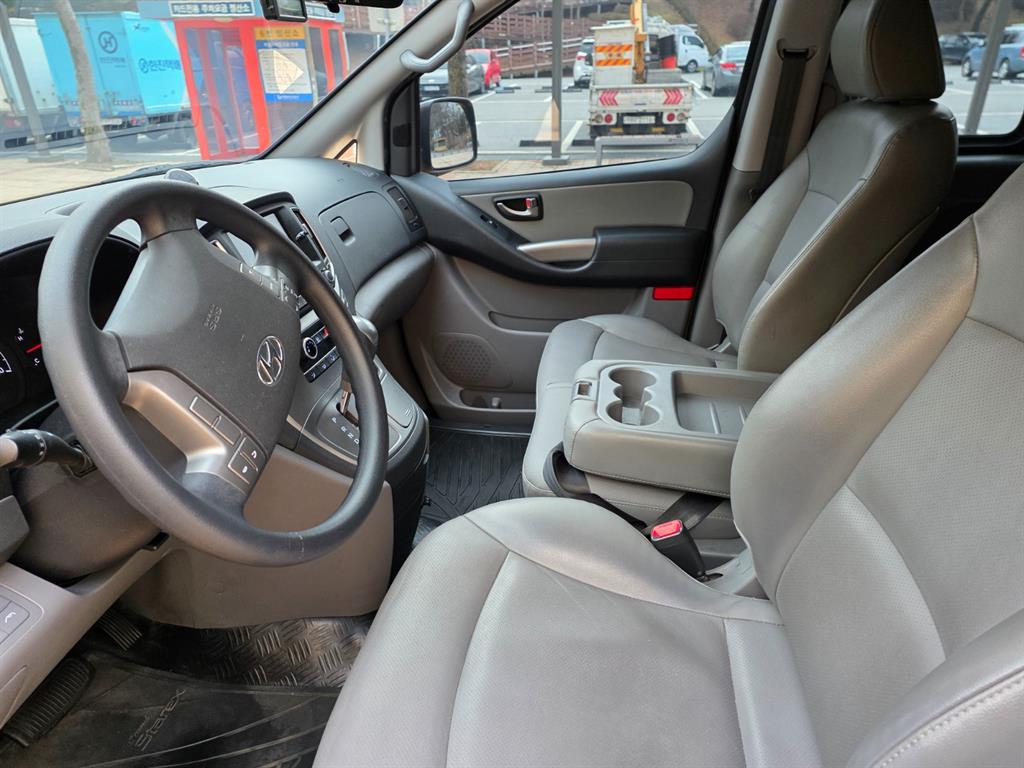 HYUNDAI Starex 2020 Amarillo - Importación desde Corea - HF Imports Iquique - Foto 14