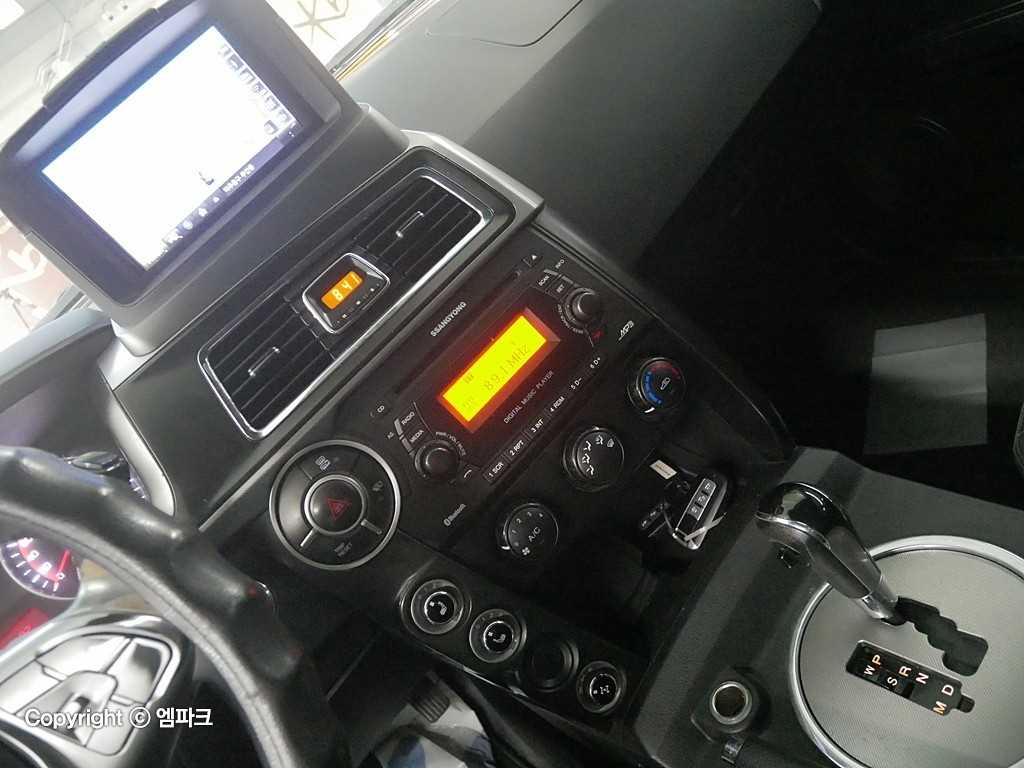 Ssangyong Korando - Vista 9