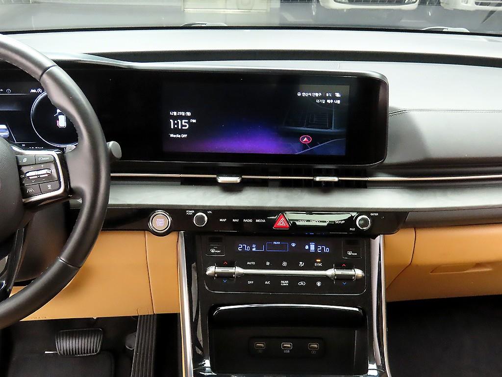 KIA Carnival - Vista 9