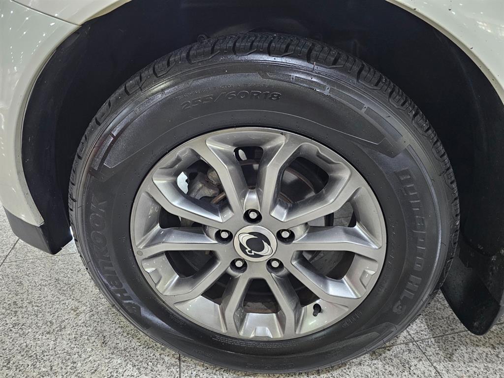 Ssangyong Korando 2015 Blanco - Importación desde Corea - HF Imports Iquique - Foto 18