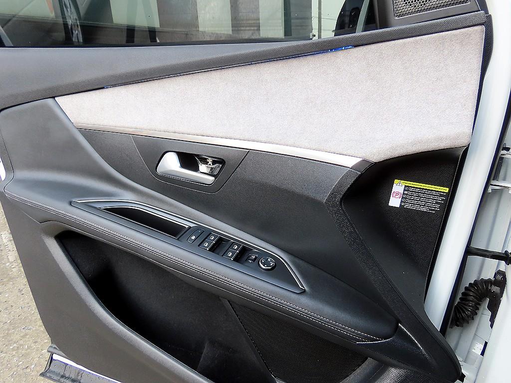 Peugeot 3008 - Vista 12