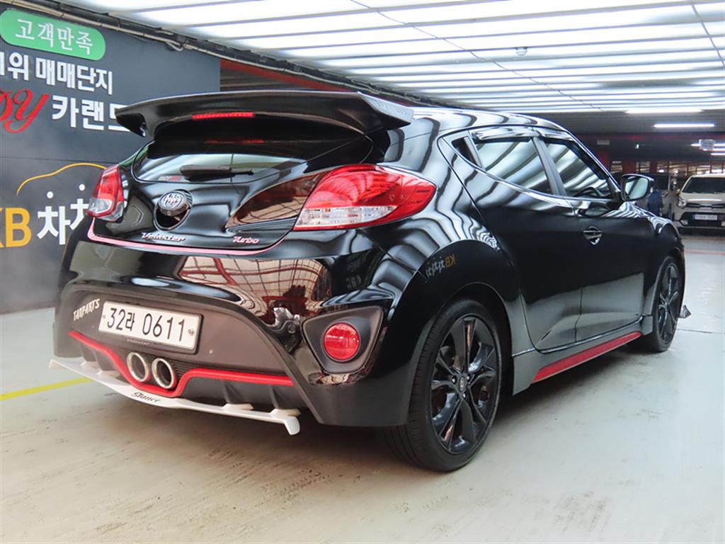 HYUNDAI Veloster - Vista 4