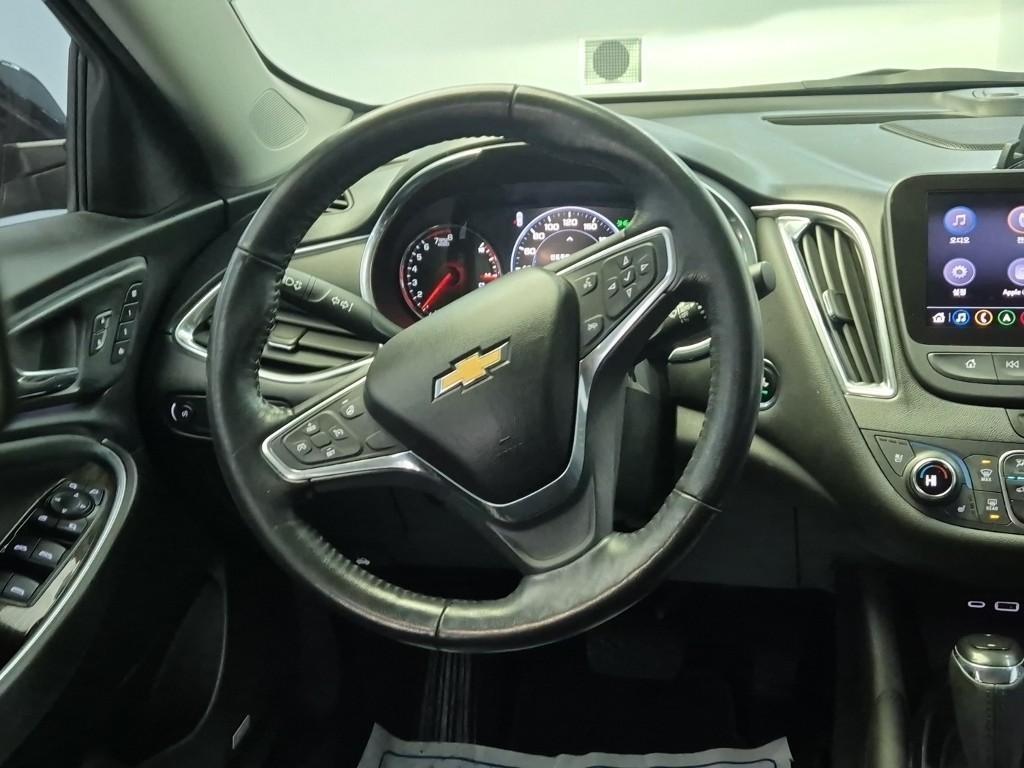 Chevrolet Malibu - Vista 9