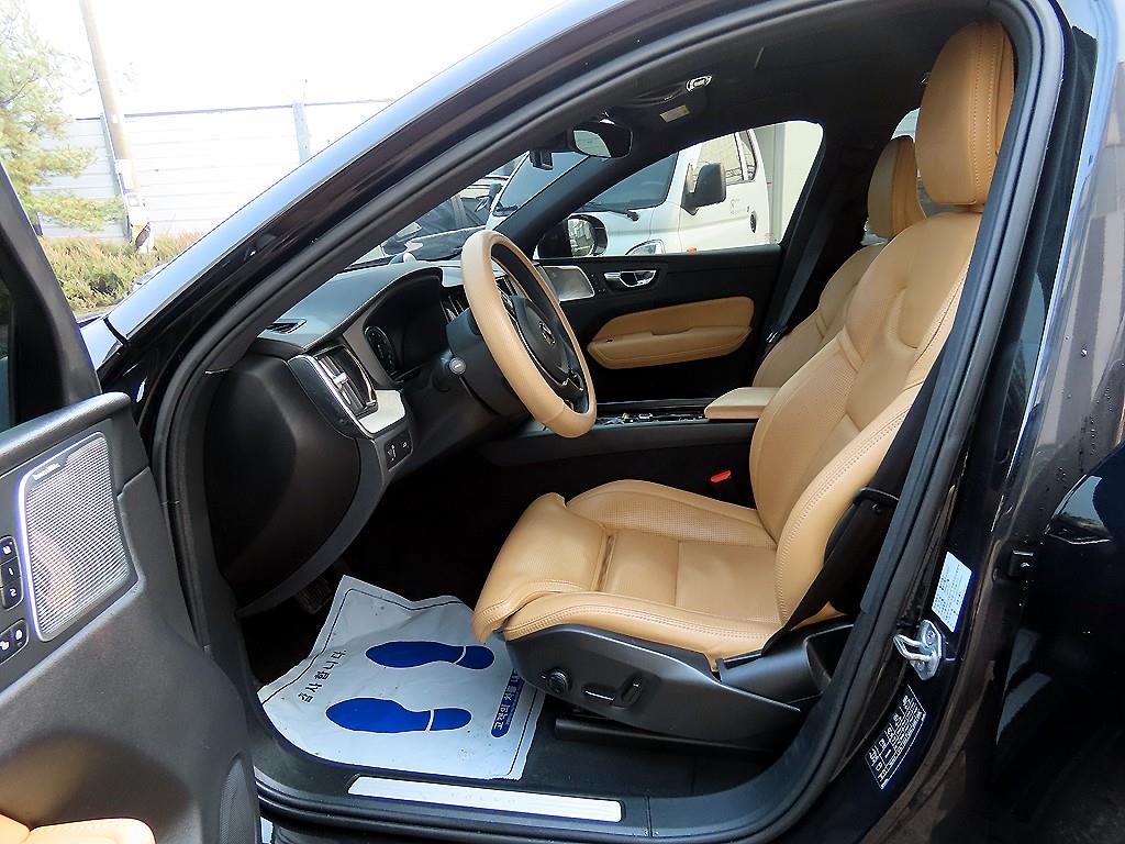 Volvo XC60 - Vista 5