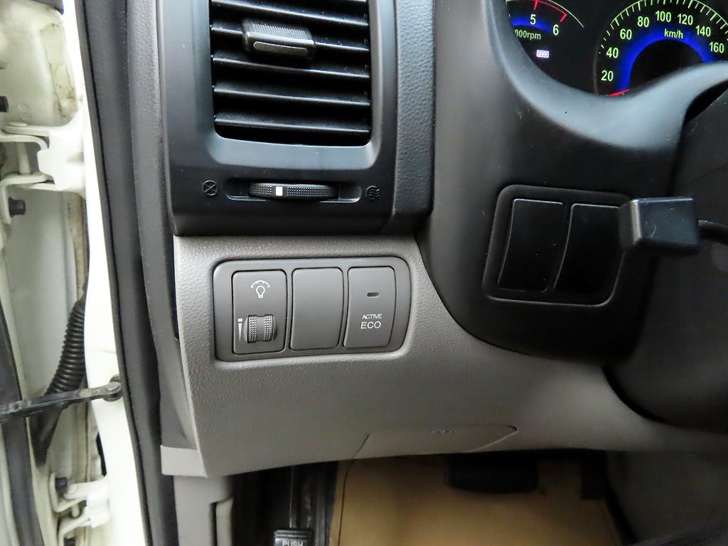 KIA Carnival - Vista 11