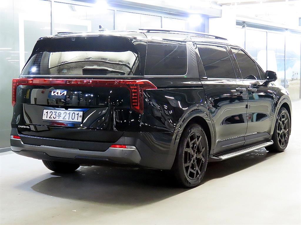 KIA Carnival - Vista 4