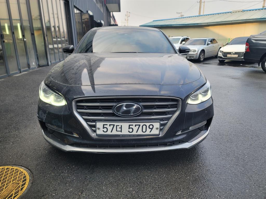 HYUNDAI Grandeur - Vista 3