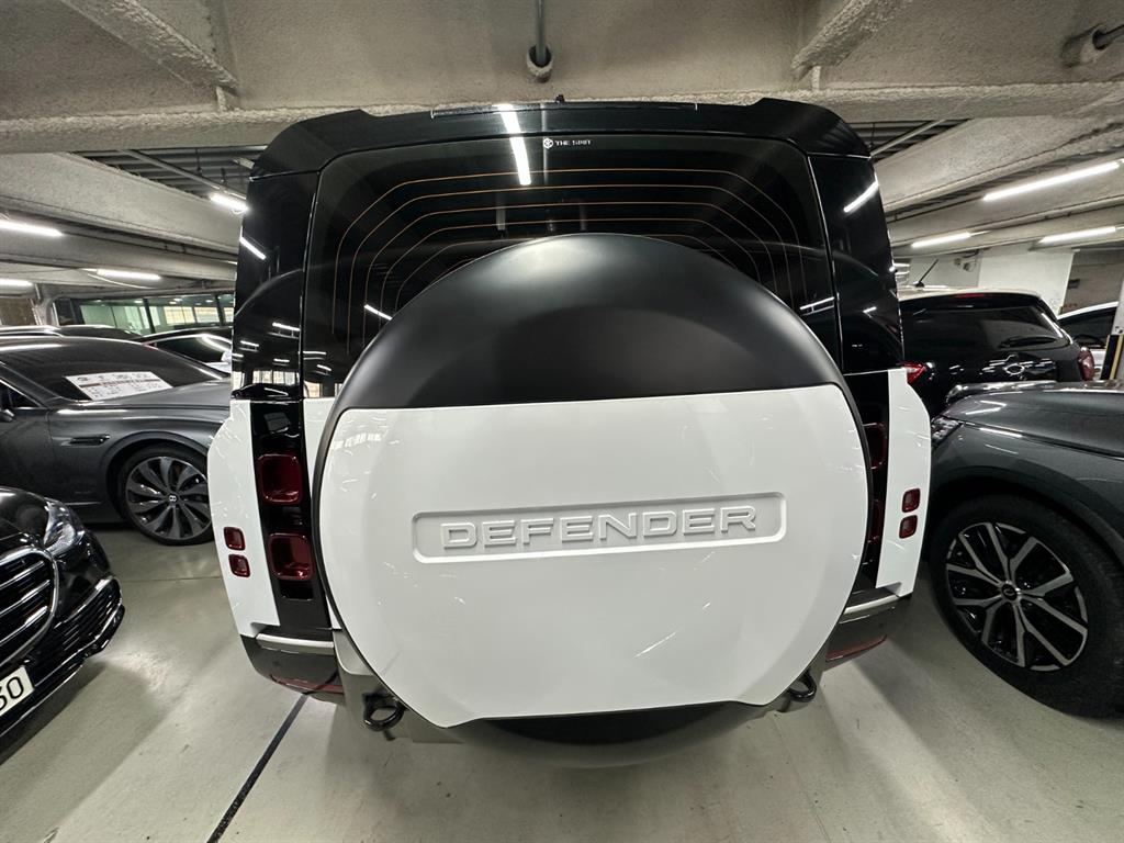 Land Rover Defender - Vista 4