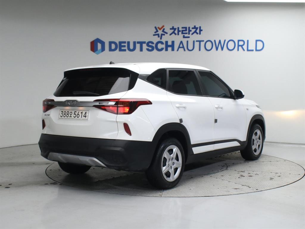 KIA Seltos - Vista 2