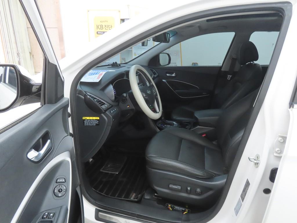 HYUNDAI Santa Fe - Vista 5