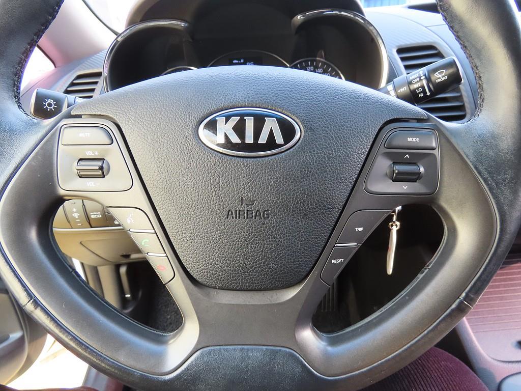 KIA K3 - Vista 12