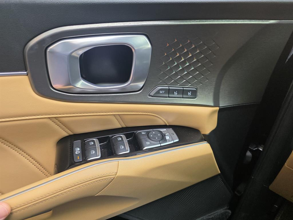 KIA Sorento - Vista 8