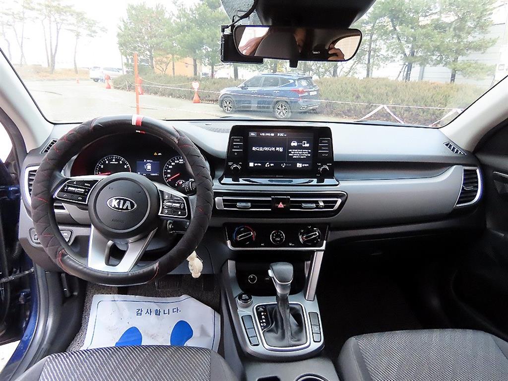 KIA Seltos - Vista 7