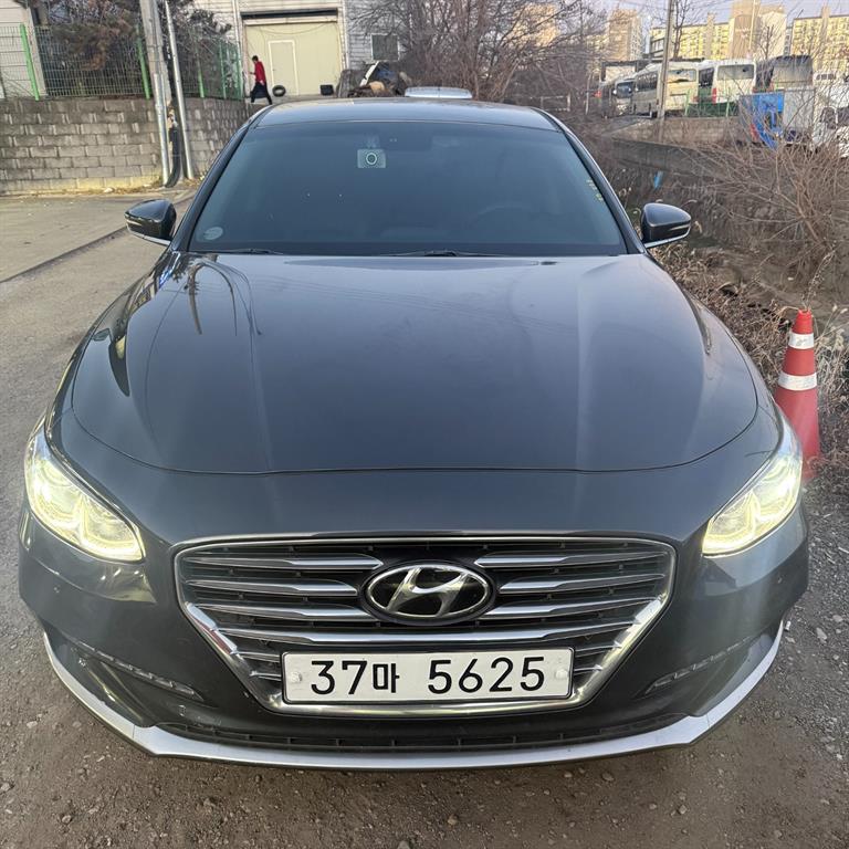 HYUNDAI Grandeur 2018 Negro - Importación desde Corea - HF Imports Iquique - Foto 1
