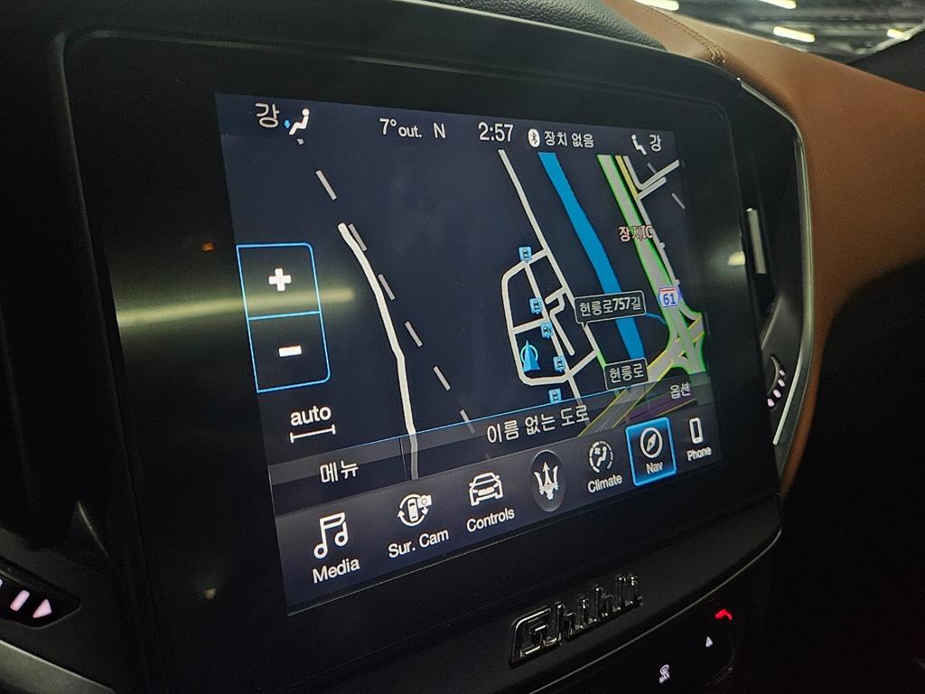 Maserati Ghibli - Vista 11