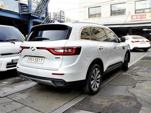 SAMSUNG QM6 - Vista 8