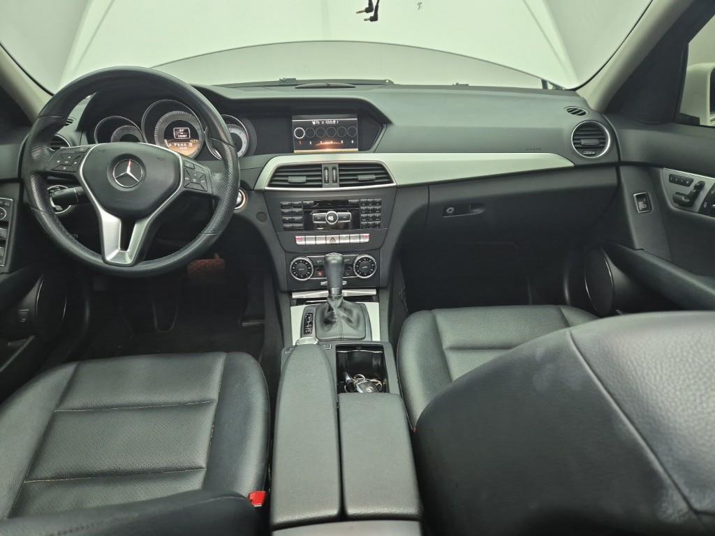 Mercedes Benz C Class - Vista 5